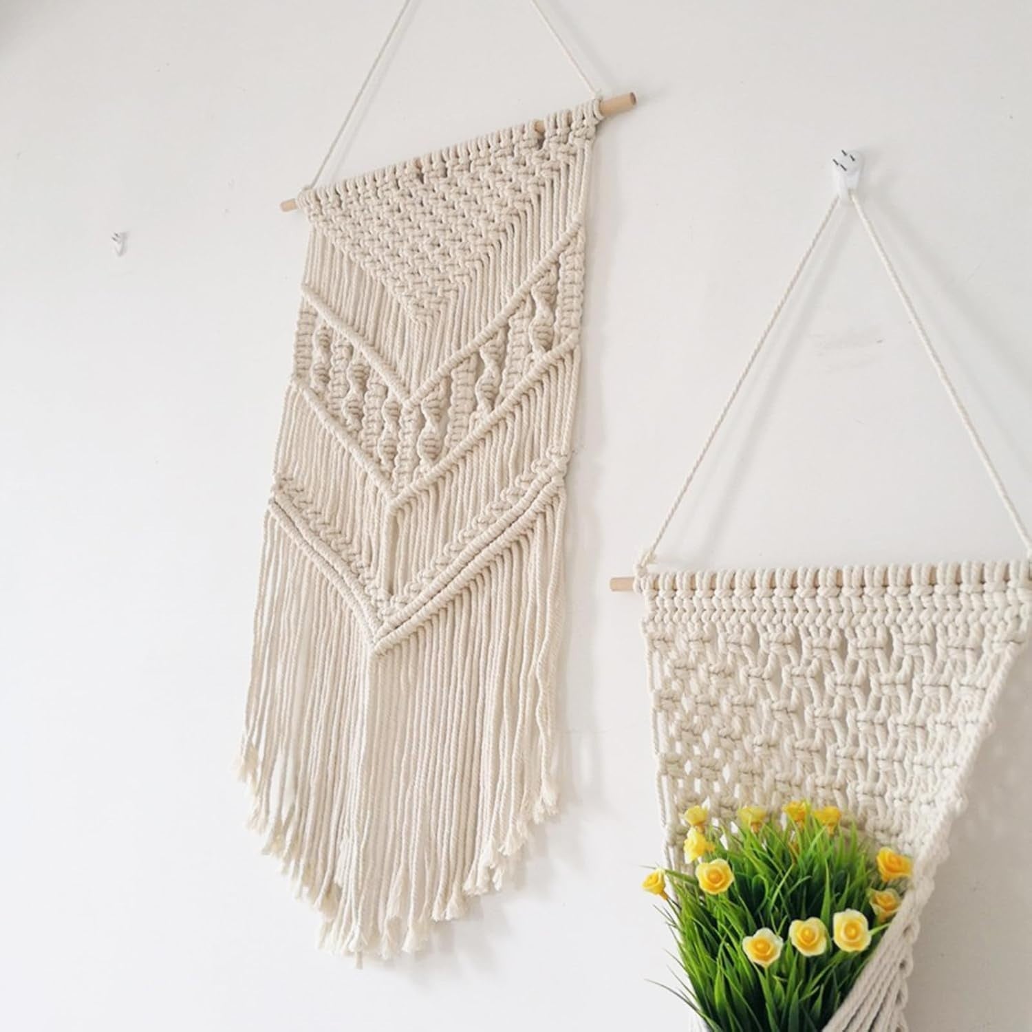 Boho Wall Decoration, Macrame Wall Hanging Tapestry with Tassels
