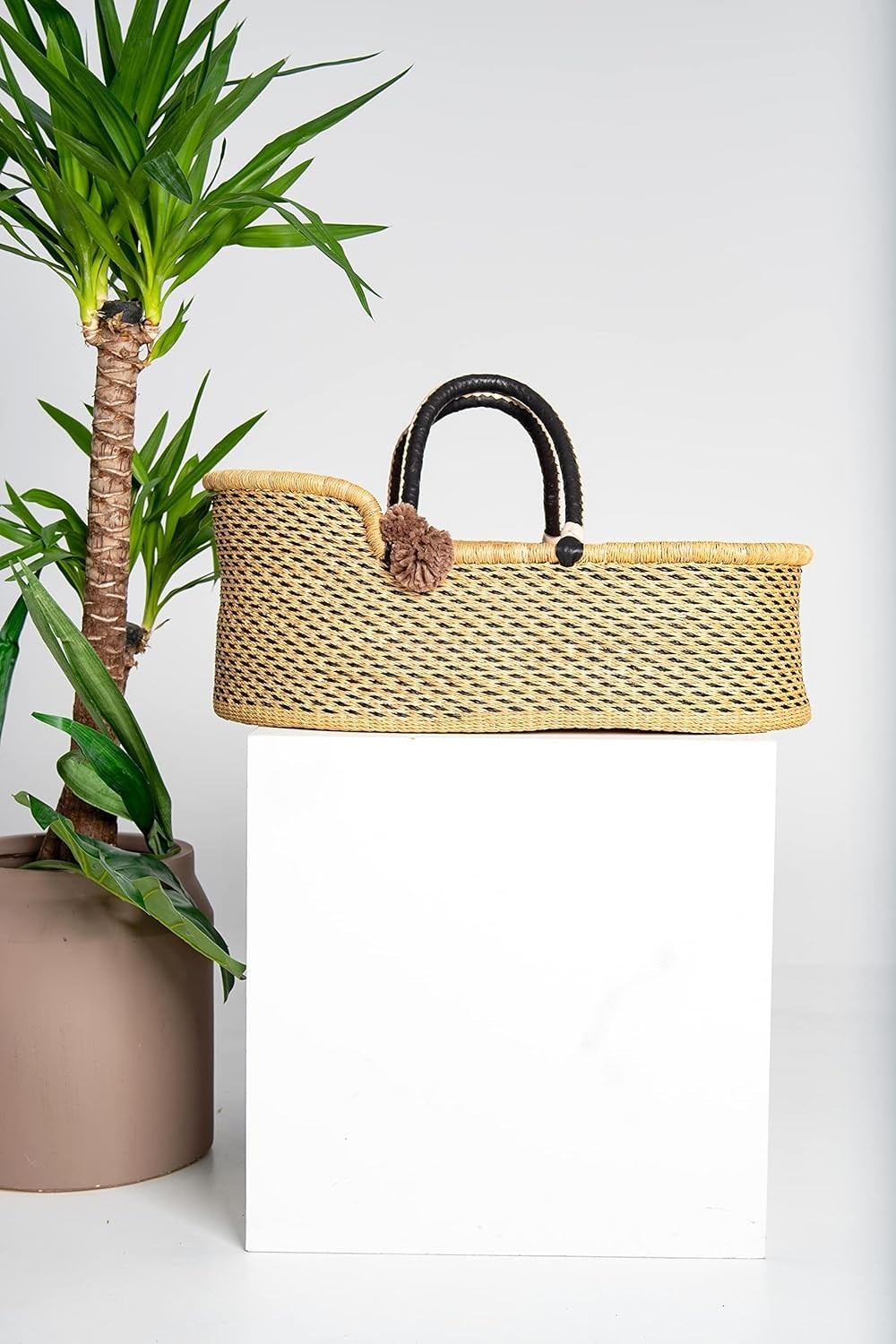 Handwoven Moses Basket with Rocking Stand & Mattress Natural Baby Cradle Wood