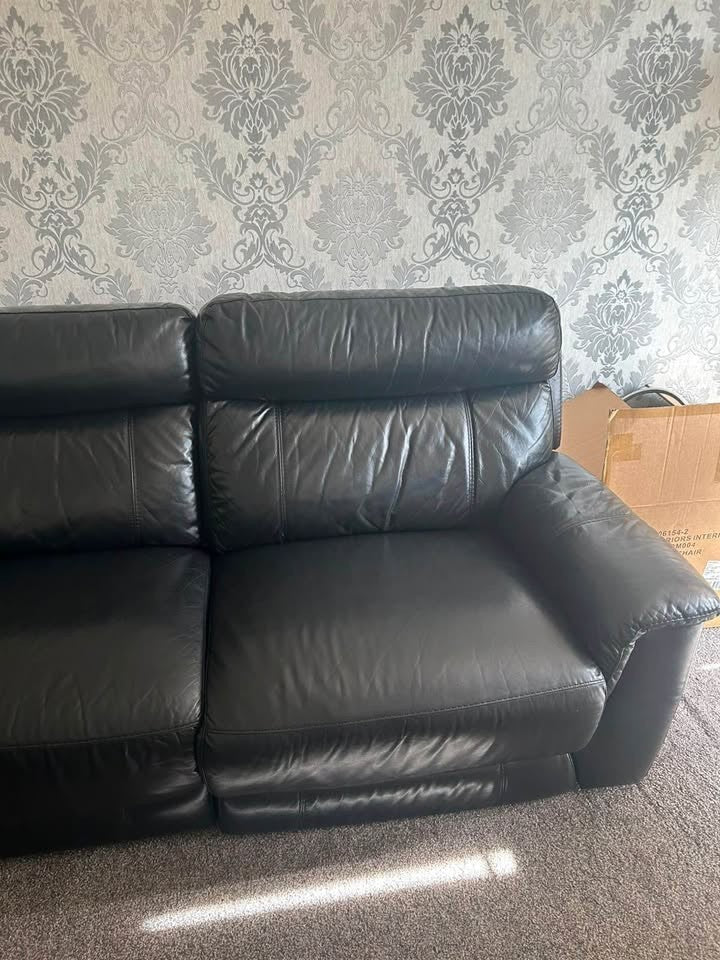 Large Black Reclining Leather Luxe Corner Sofa (PTP)