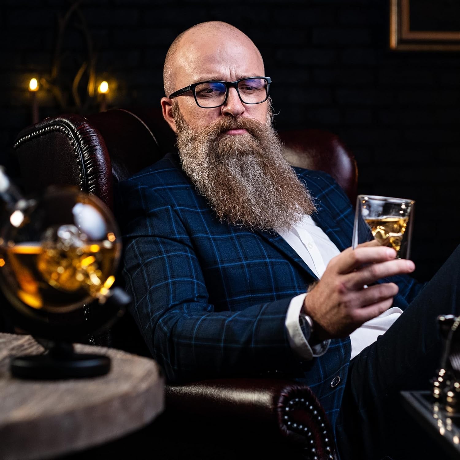 900ml Skull Whiskey Decanter Set with Glasses, Stones & Luxury Stand