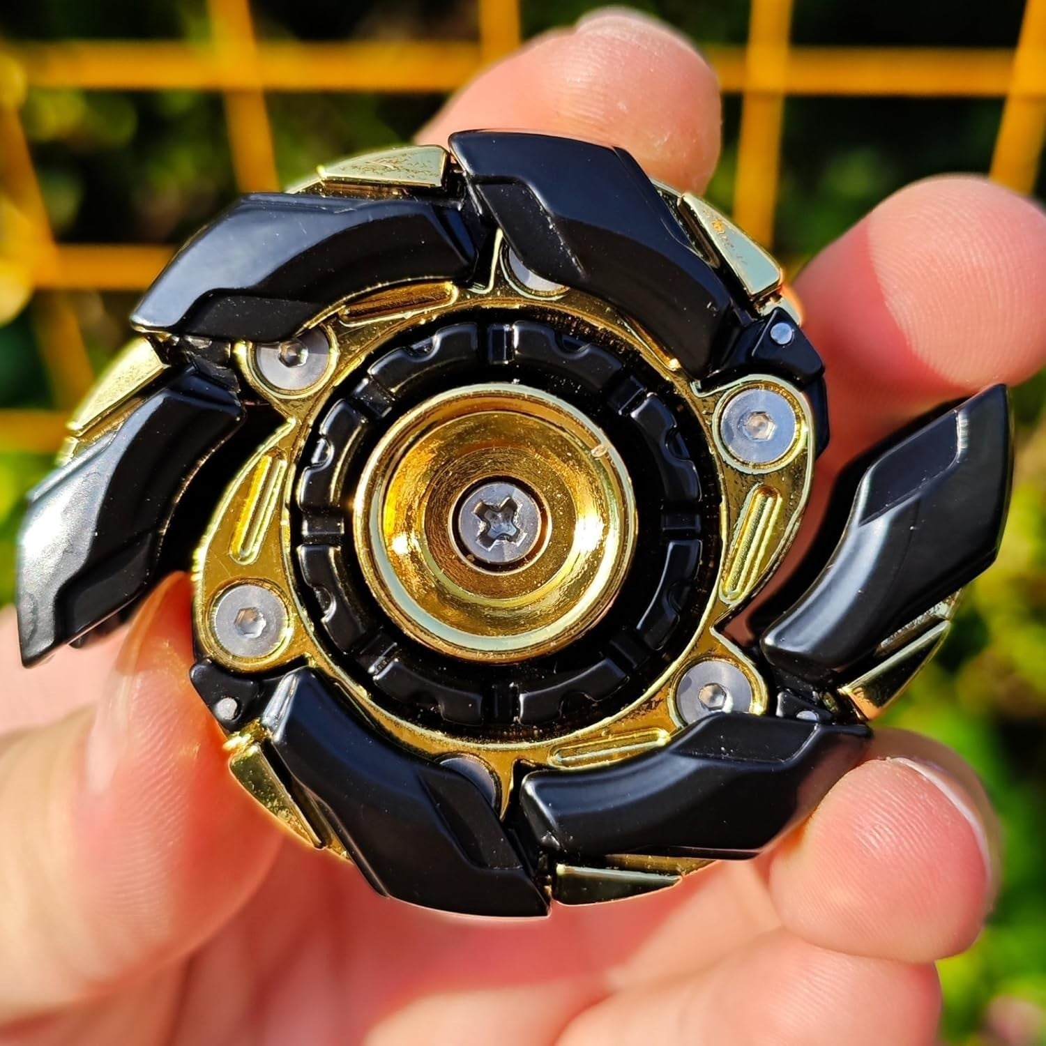 Black Gold Metal Fidget Spinning Top Open Armor Magnetic EDC Toy