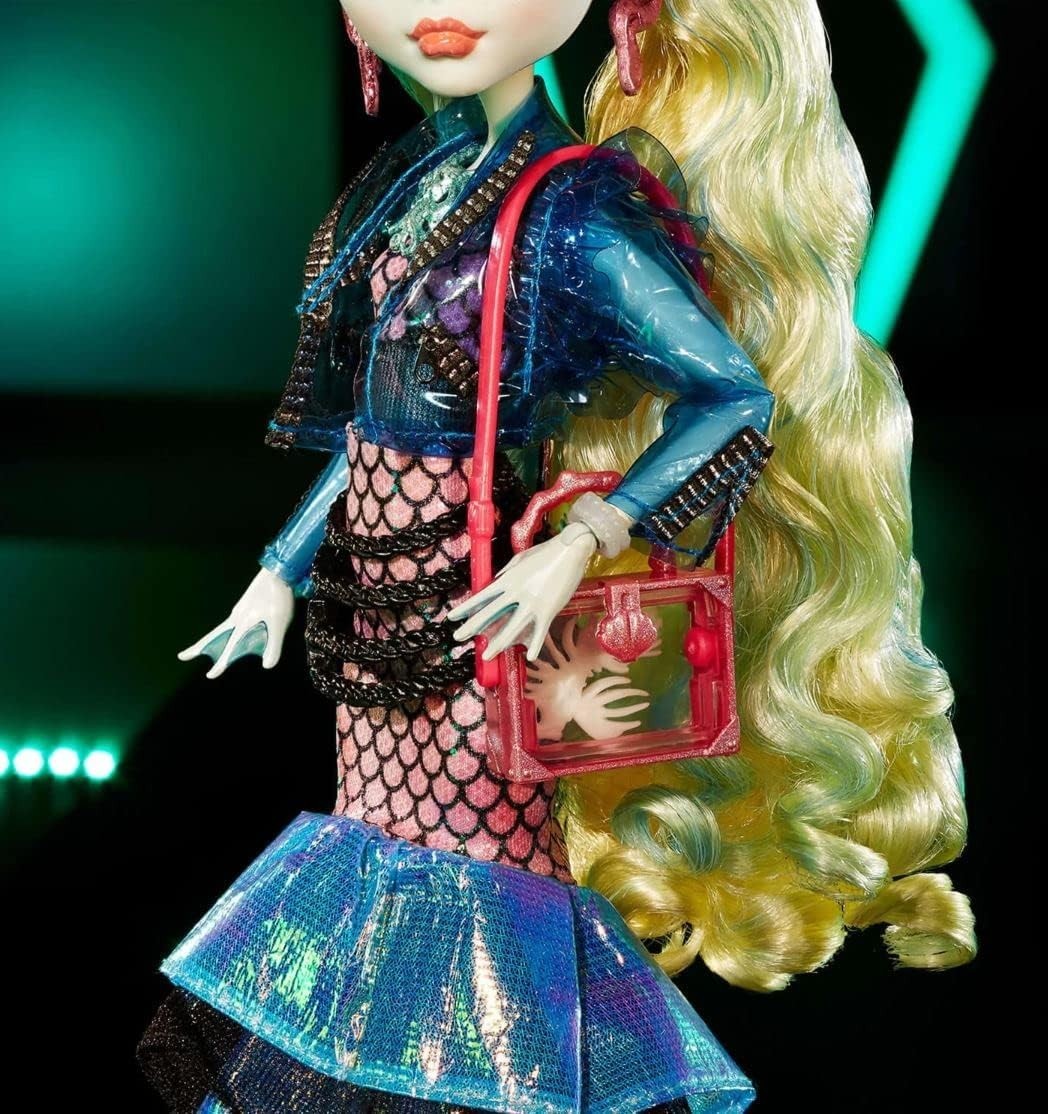 Limited Edition Couture Fashion Doll 10.5in Runway Outfit Accessories