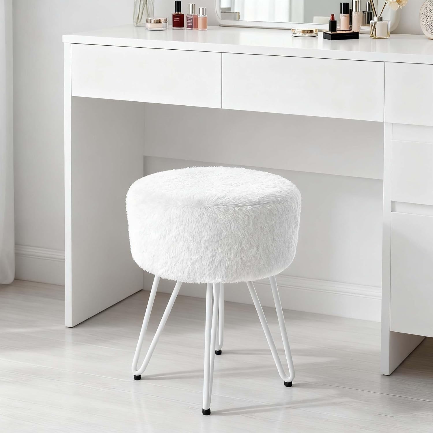 White Plush Round Vanity Stool with Metal Legs – Soft Padded Dressing Chair