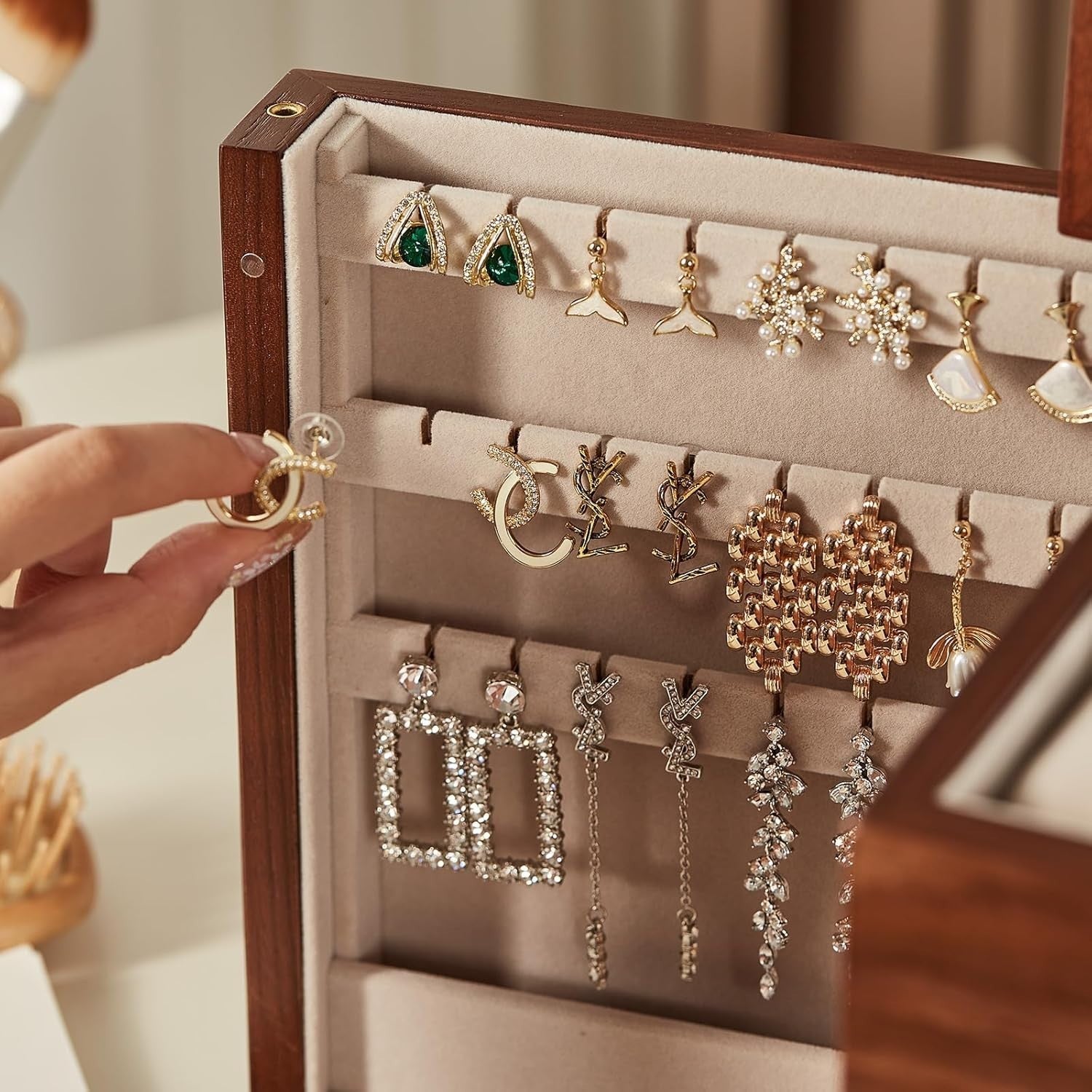 Walnut Wooden Jewelry Organizer Box Lockable Mirror 4 Tier Storage