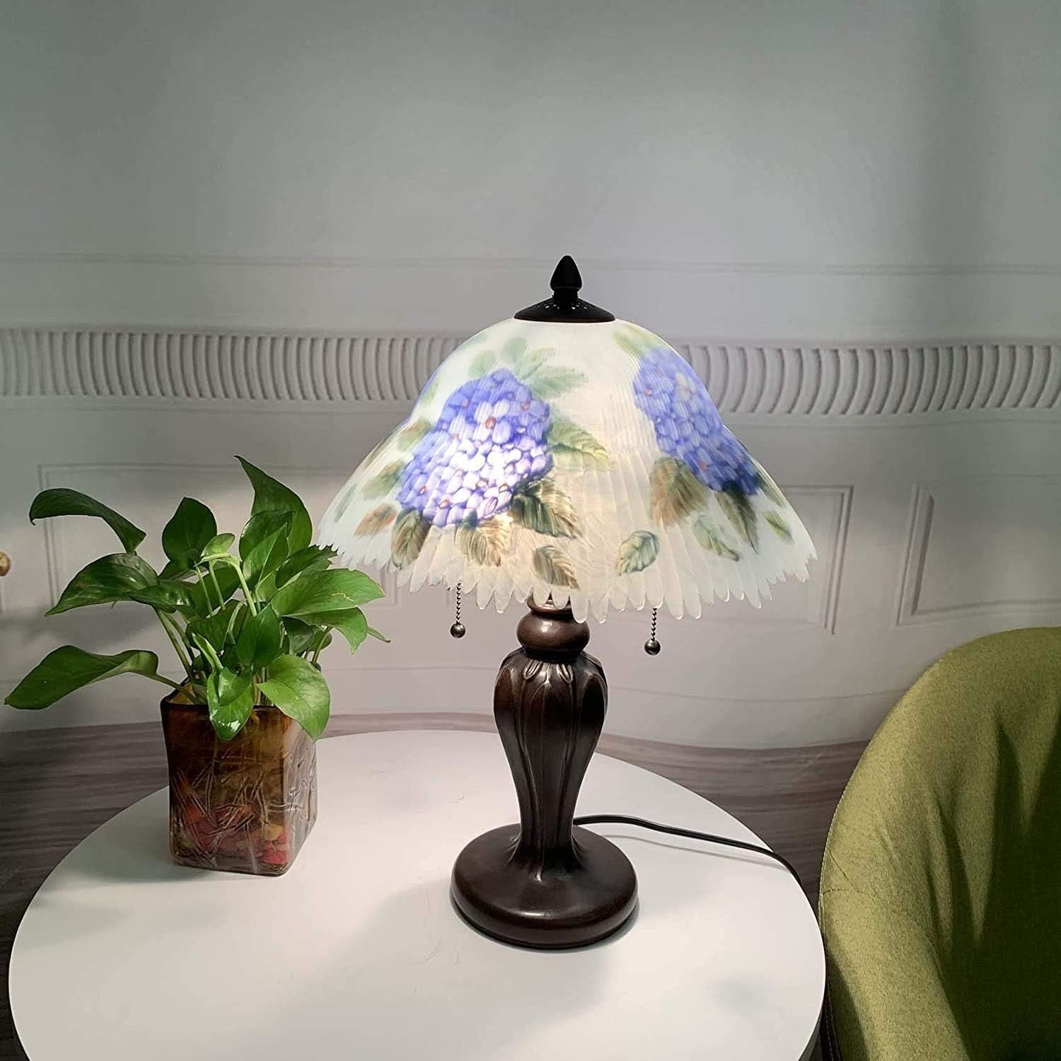 Hand-Painted Hydrangea Table Lamp, Stained Glass Shade, 35x49x36 cm