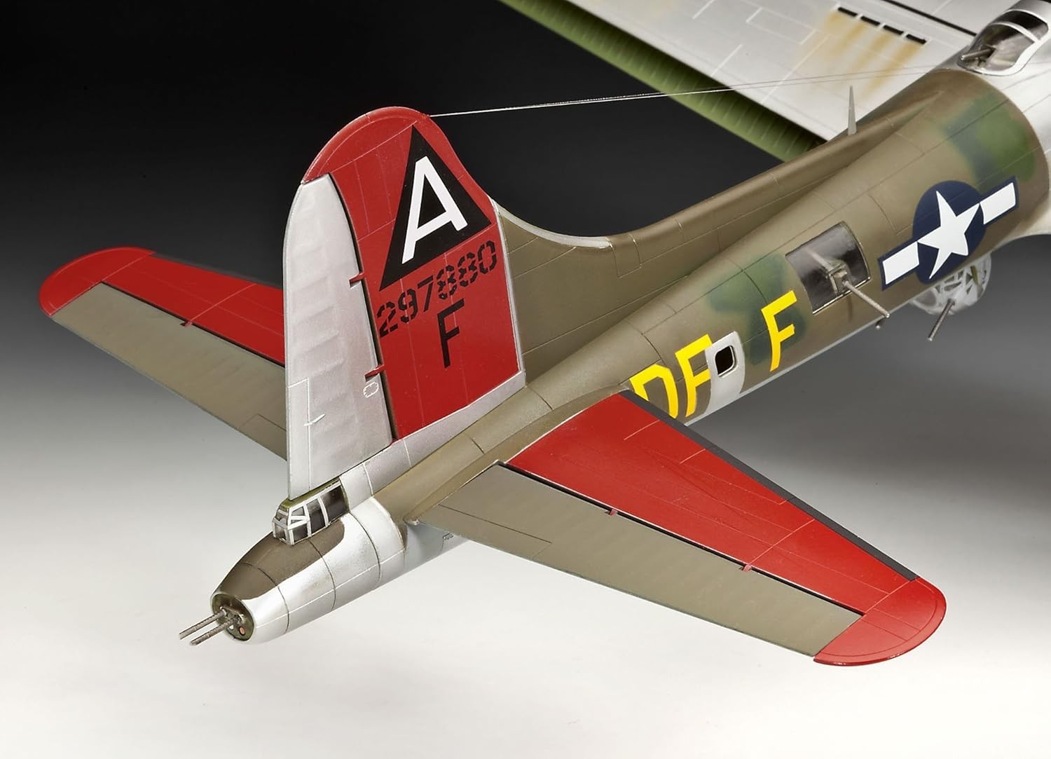 1:72 B-17G Flying Fortress WWII Bomber Model Kit – 237pcs Aircraft Build