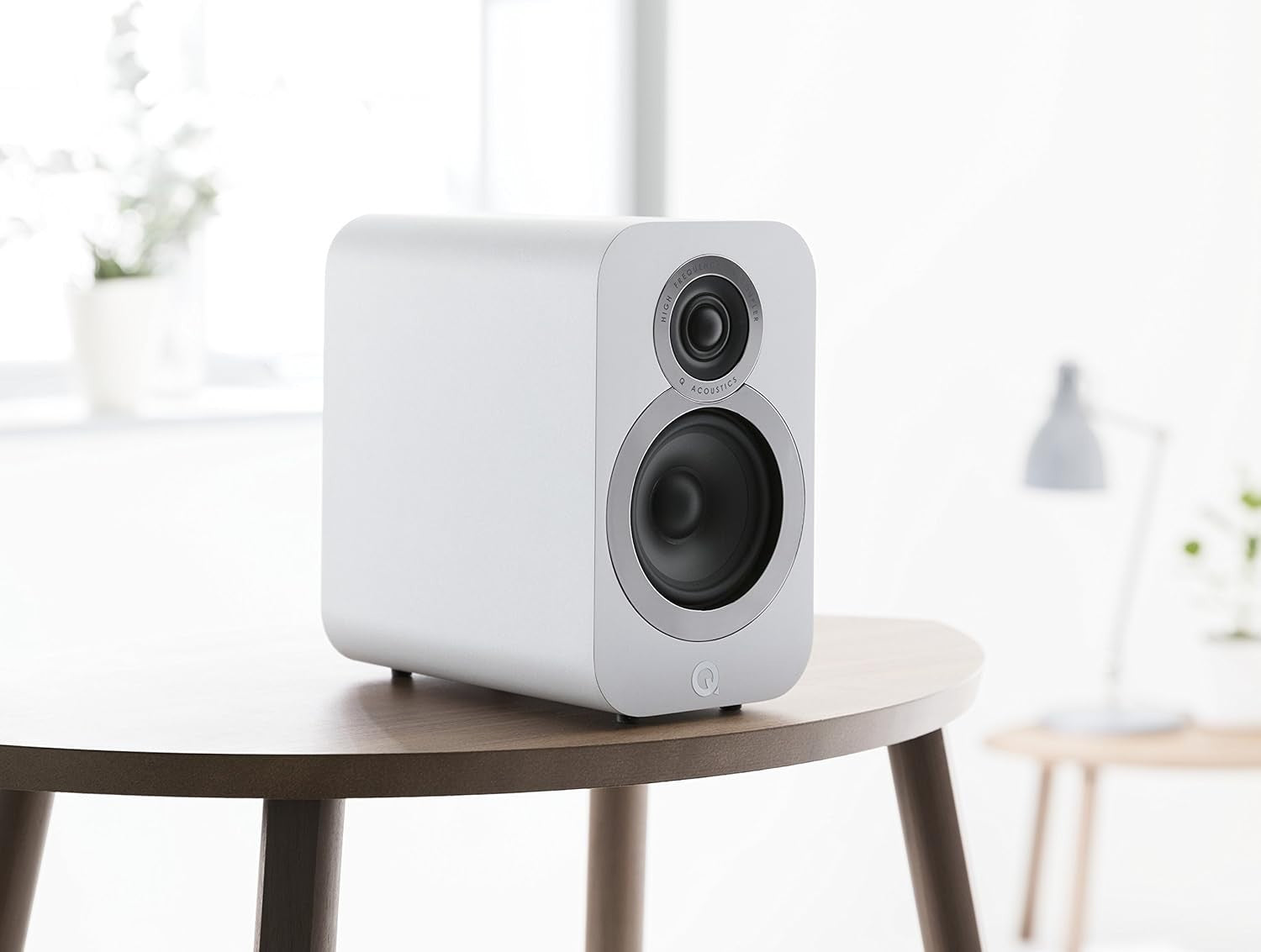 HiFi Bookshelf Speakers Pair | 125W Stereo 2-Way | Deep Bass English Walnut
