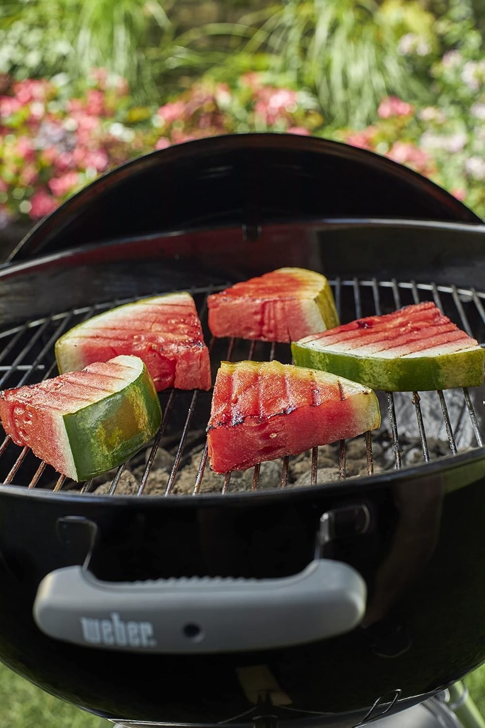 57cm Charcoal BBQ Grill with Lid Thermometer, Wheels & One-Touch Cleaning