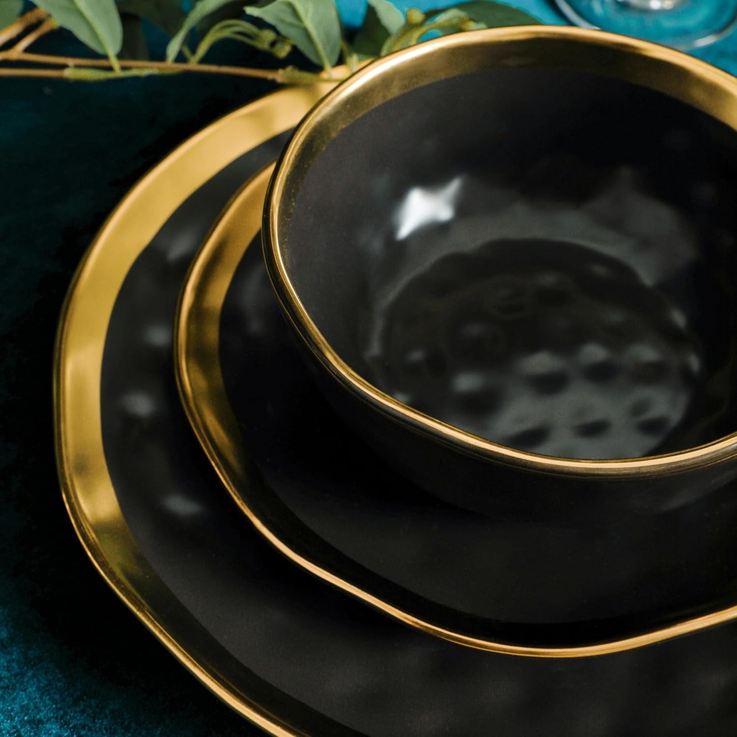 Black Gold Rim Dinnerware Set 16 Piece Porcelain Plates Bowls Service for 4