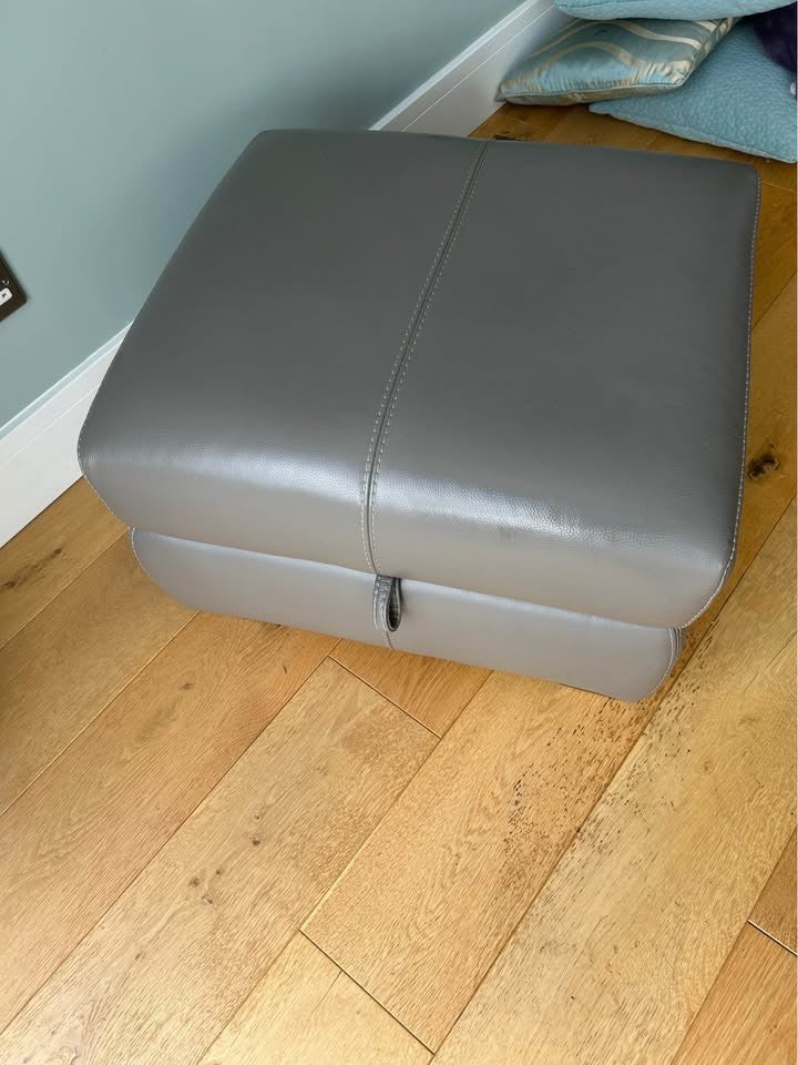Splendid Large Grey Leather Corner Sofa + Footstool (PTP)