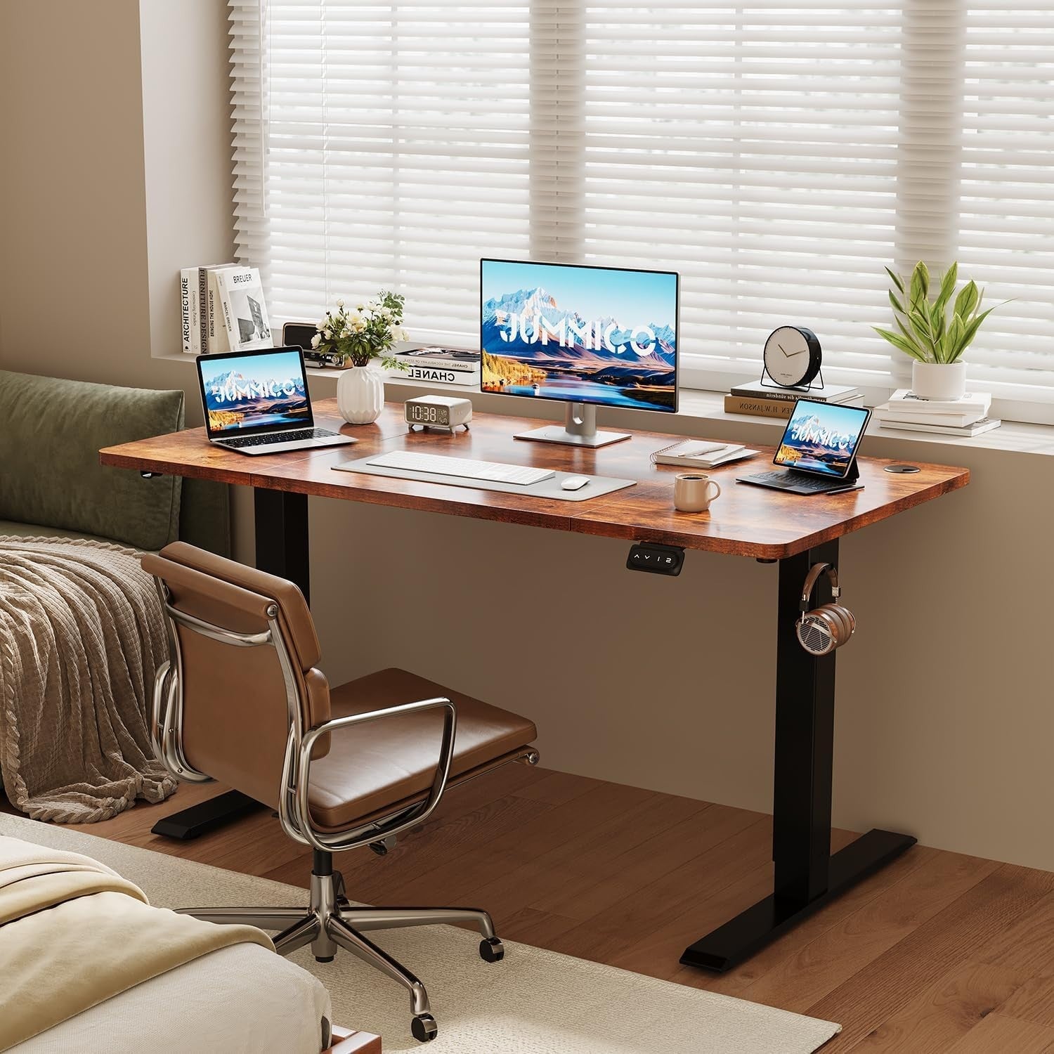 Electric Standing Desk 140x60cm Adjustable Sit Stand Table with Memory – Brown