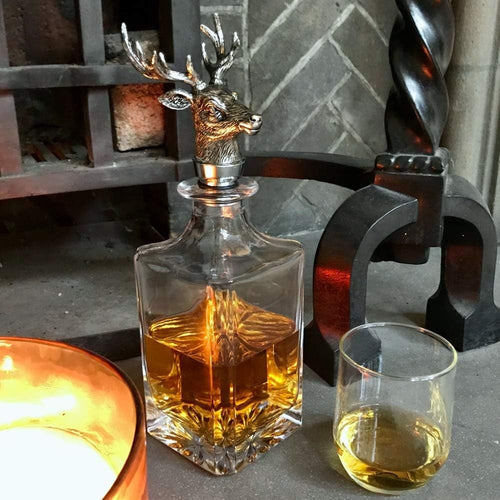 Stag Head Whisky Decanter 750ml Glass with Airtight Stopper Gift Set