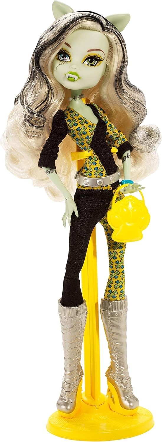 Fusion Fashion Doll Articulated Outfit Accessories Brush Stand Set