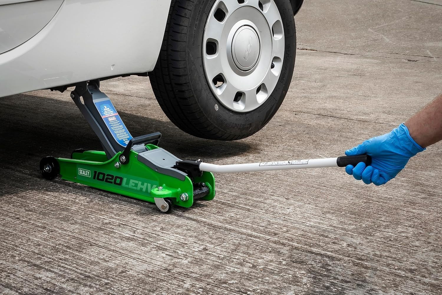 2 Tonne Low Profile Trolley Jack Car Lift 85–385mm Heavy Duty Short Chassis
