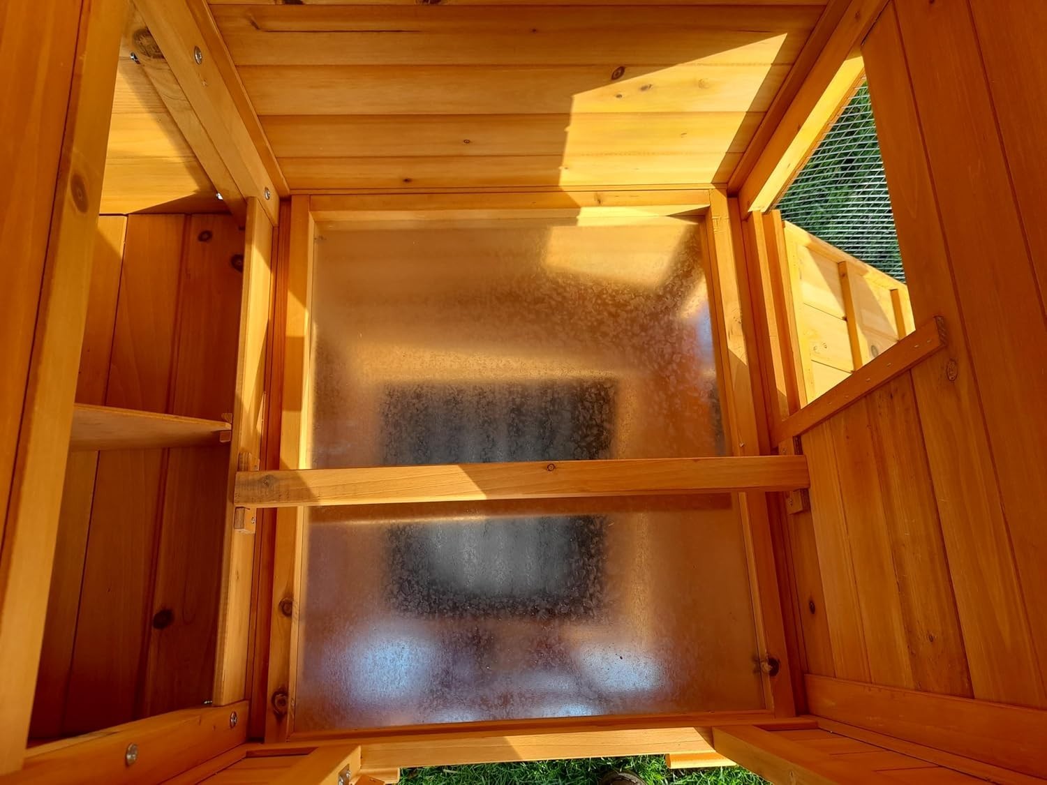 Compact Wooden Chicken Coop Covered Run Pull Out Tray 2–4 Birds