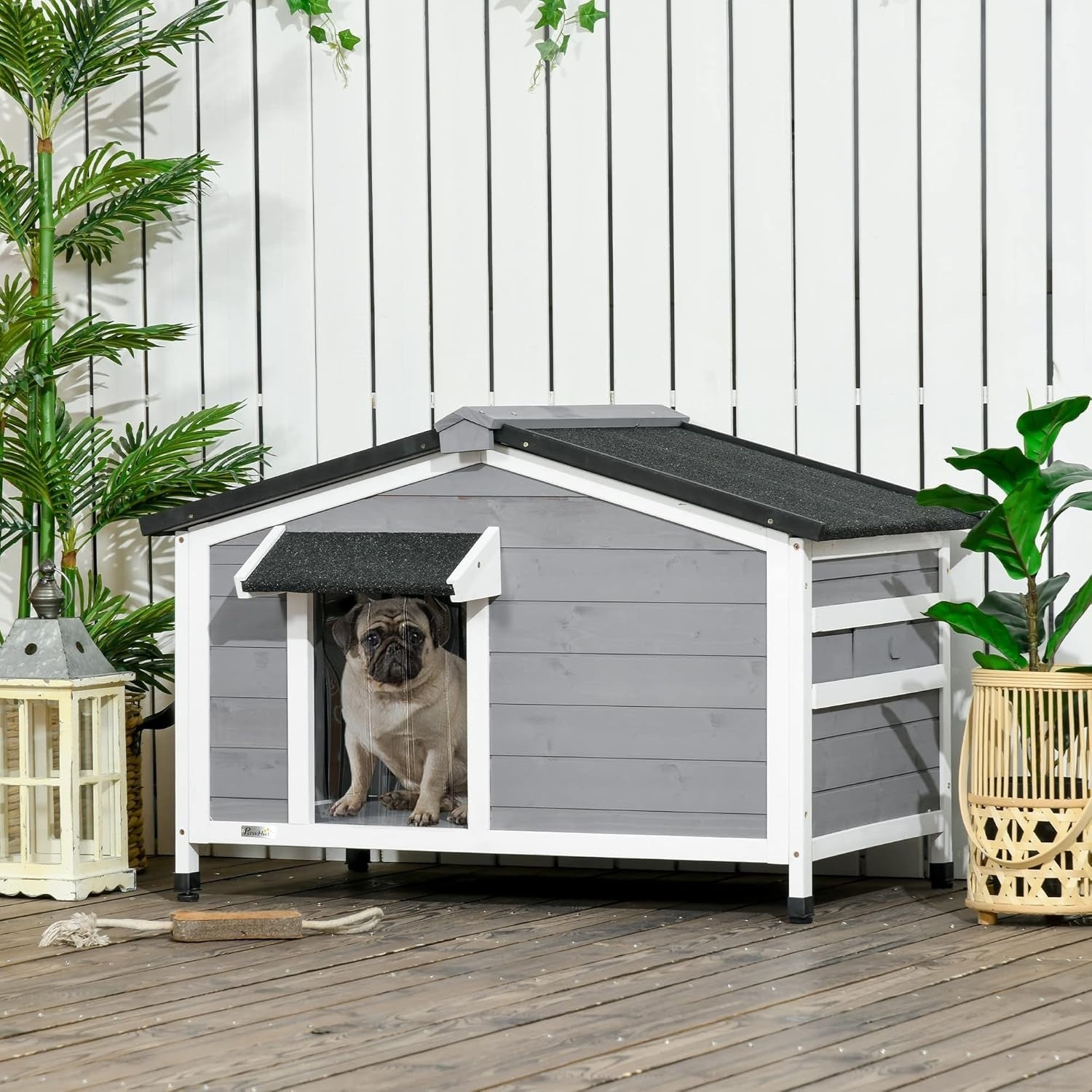 Outdoor Wooden Dog Kennel with Raised Base & Ventilated Roof 97x72x65cm Black