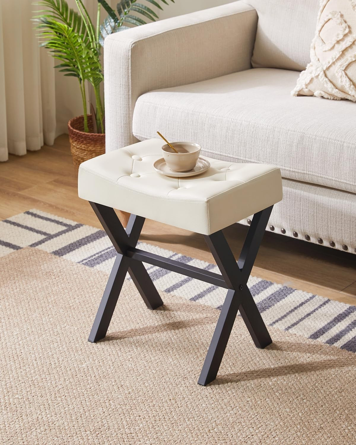 U-Shaped PU Vanity Stool with X-Leg – Modern Makeup Seat for Bedroom