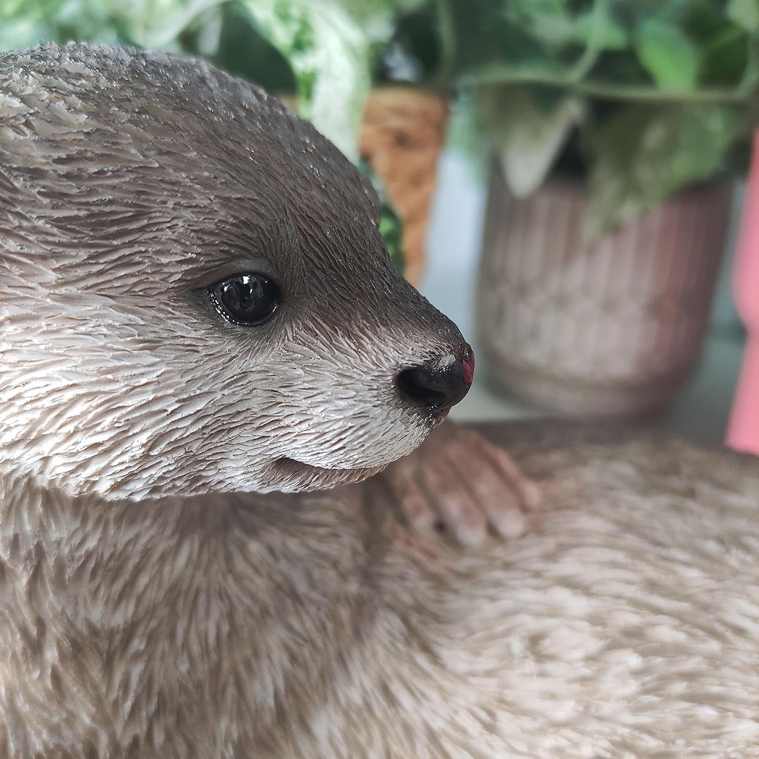 Realistic Laying Otter Garden Ornament Resin 30cm Wildlife Outdoor Decor