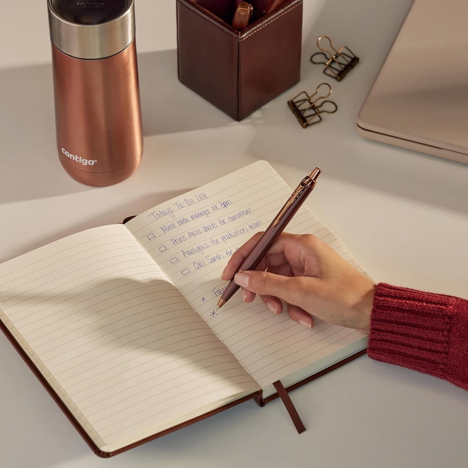 Burgundy Ballpoint Pen – Fine Tip, Blue Ink, Sleek Metal, Gift Box