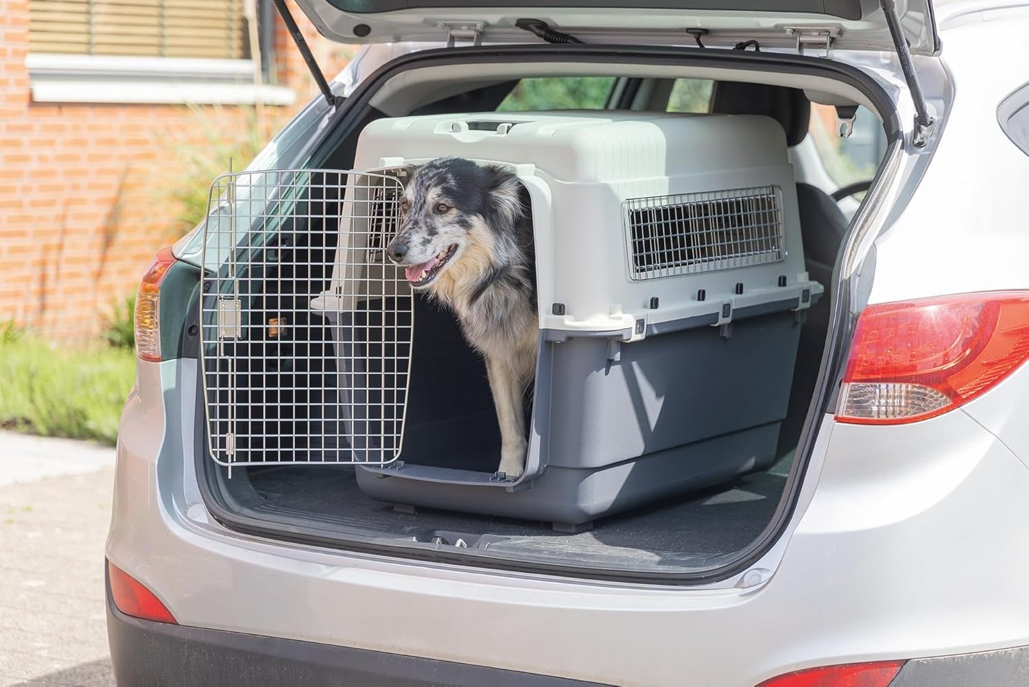 Lockable Durable Large Dog Travel Crate IATA Approved 91x60x74cm