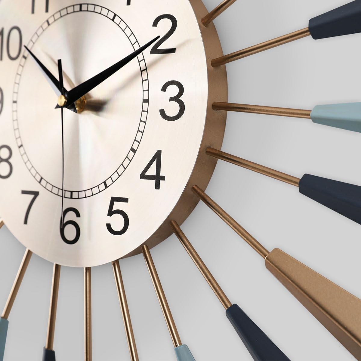 Modern Silent Wall Clock 55cm Large Metal Sunburst Design Home Decor