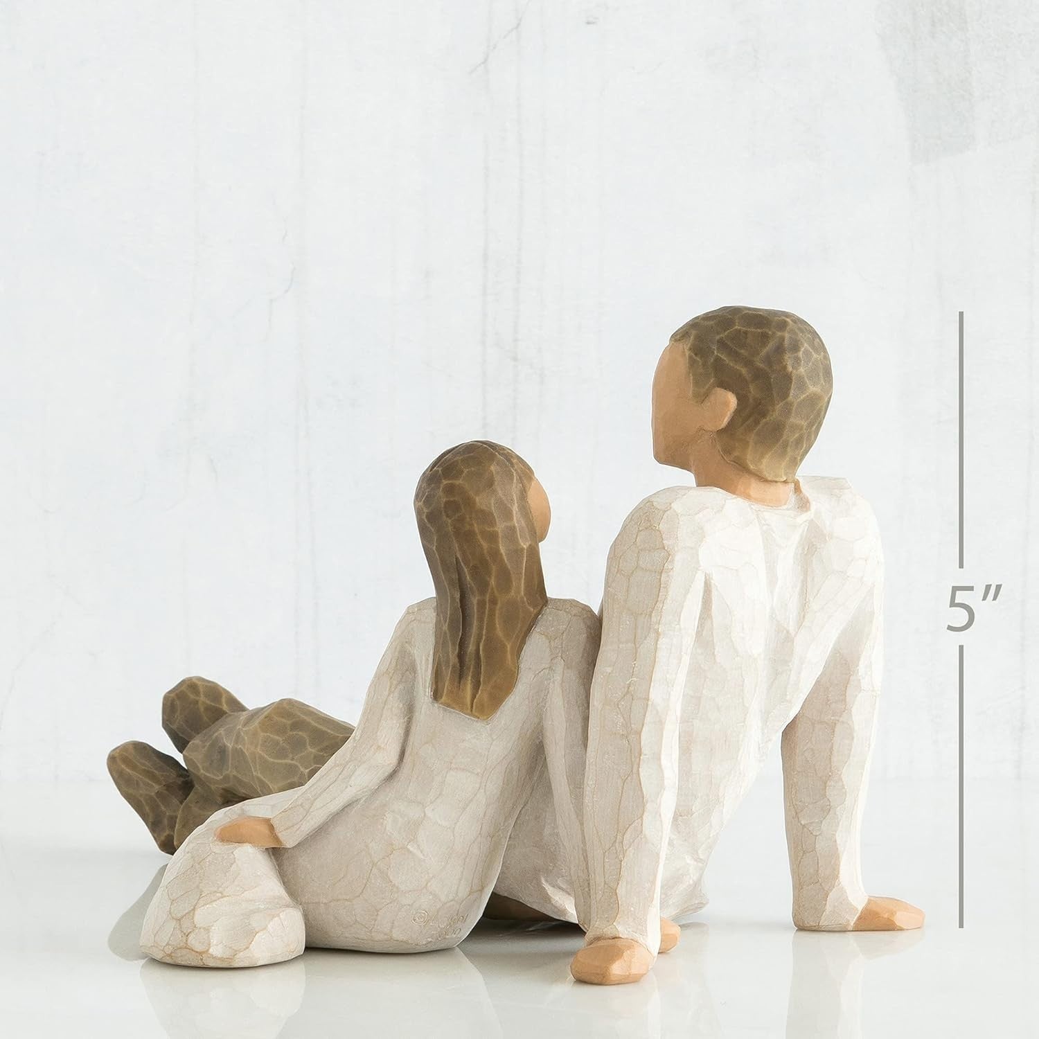 Father & Daughter Figurine 11.5cm Hand-Painted Resin Sentimental Family Ornament