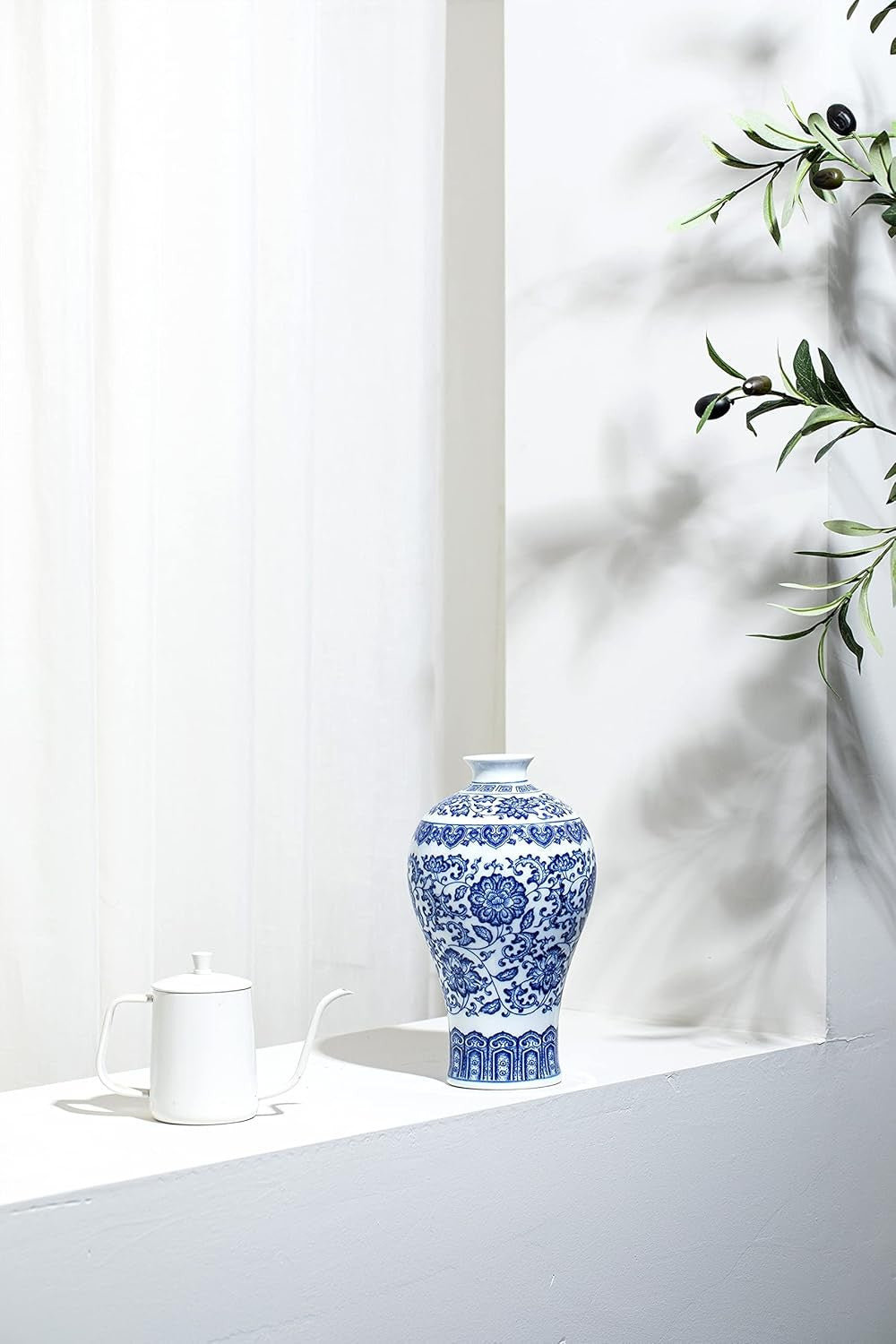Blue White Ceramic Vase Chinoiserie Floral Table Centerpiece 9 Inch