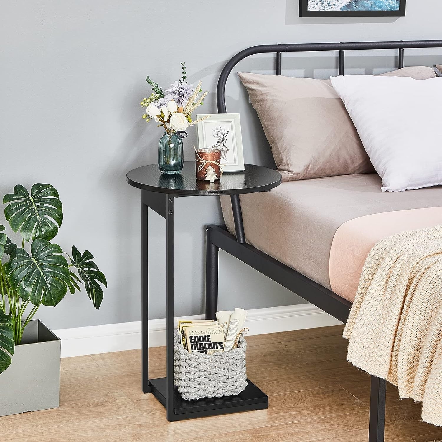 Slim C-Shaped Black Side Table with Storage Shelf – Space-Saving End Table