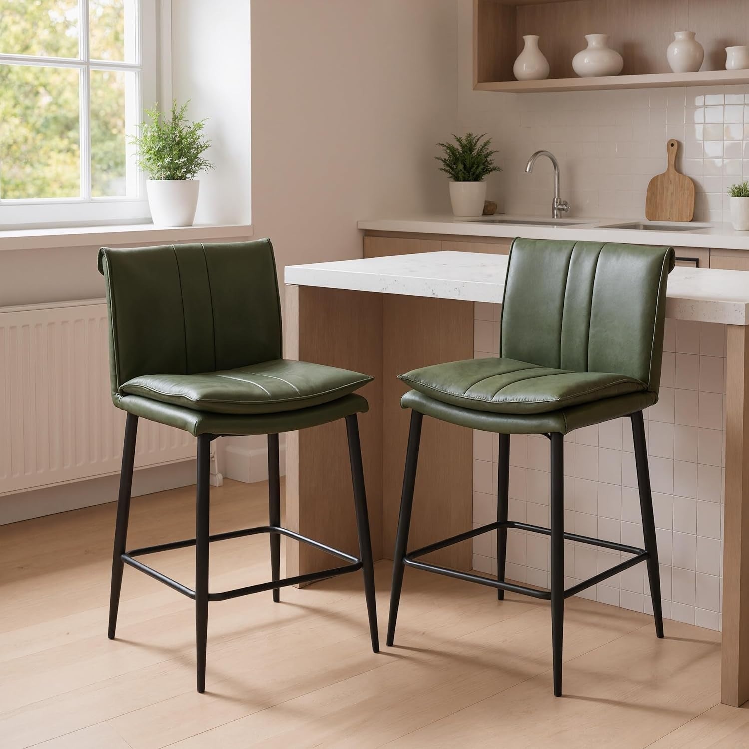 Modern Bar Stools Set of 2 PU Leather Counter Height Kitchen Chairs