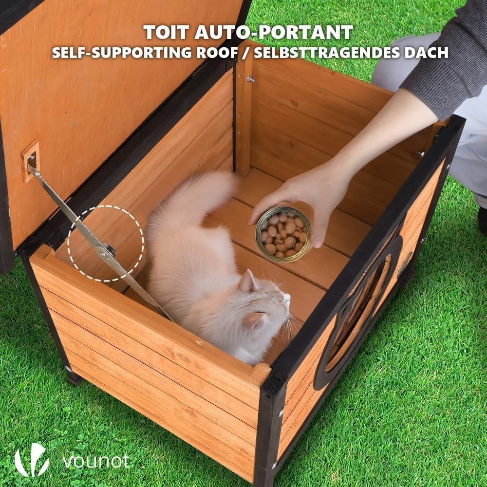 Outdoor Wooden Cat House with Water-Resistant Roof & Cat Ear Door 57x45x43cm