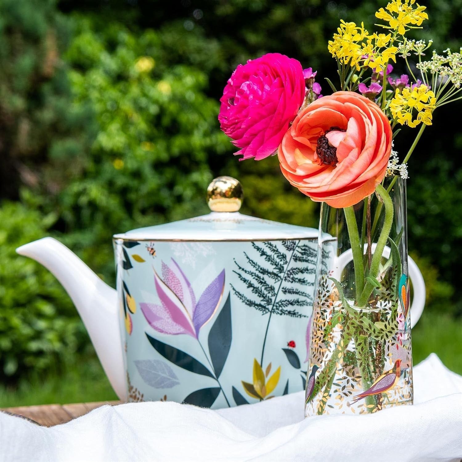Luxury Porcelain Teapot 1.1L Duck Egg Sage Tea Pot Gift Boxed Floral