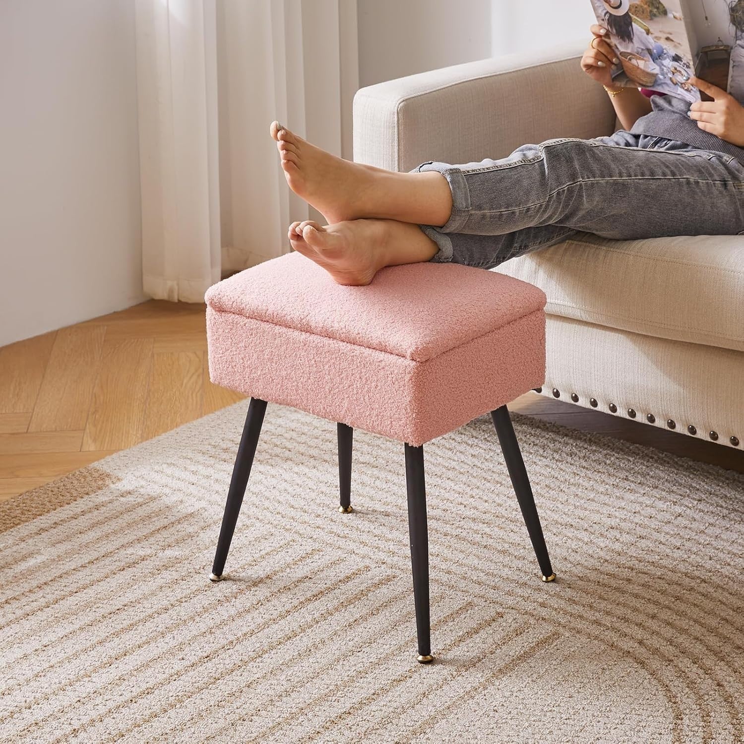 Pink Teddy Fur Vanity Stool with Storage – Soft Ottoman Chair for Bedroom