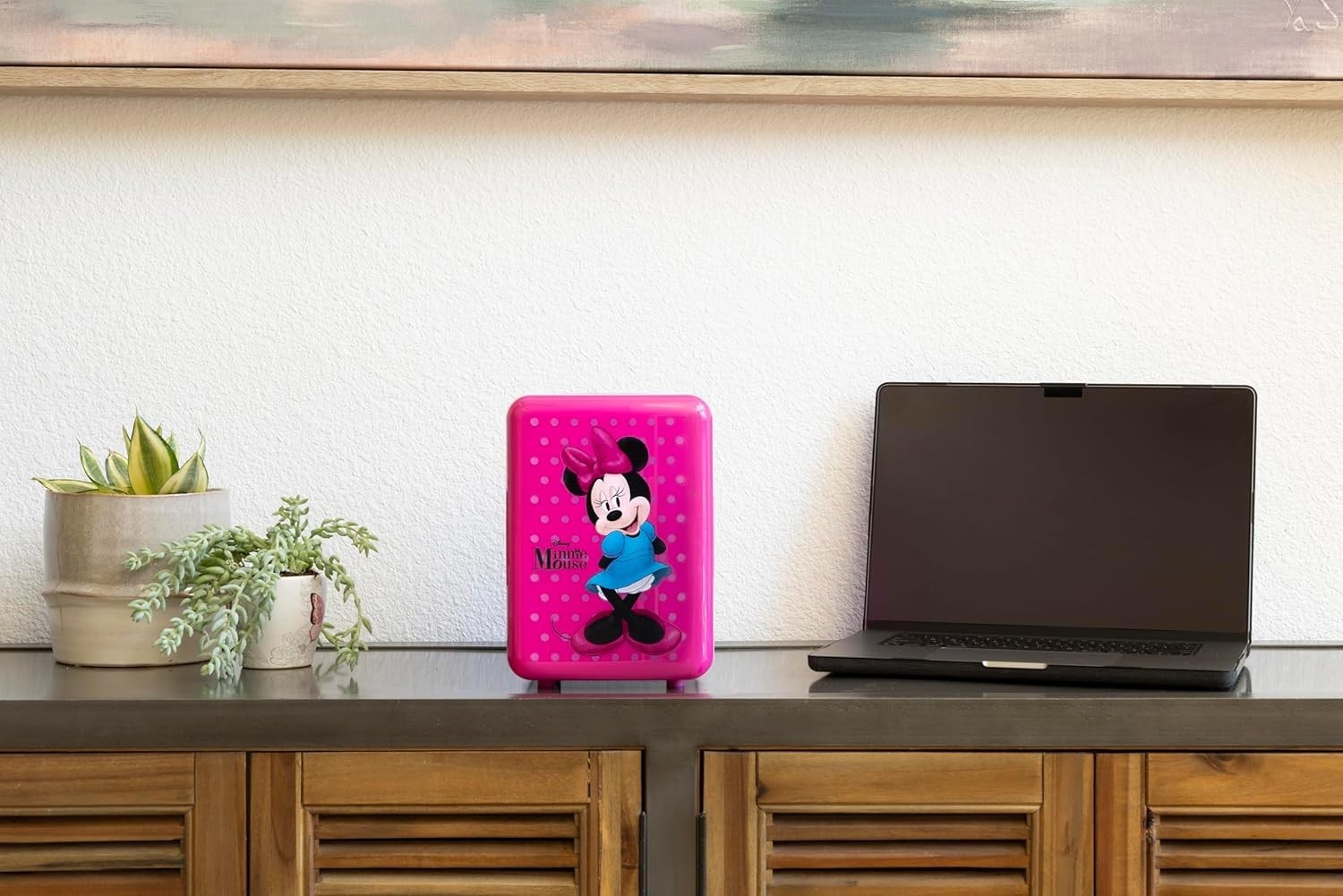 Minnie Mouse 4L Mini Fridge Portable Cooler AC Use Freezerless Small Fridge