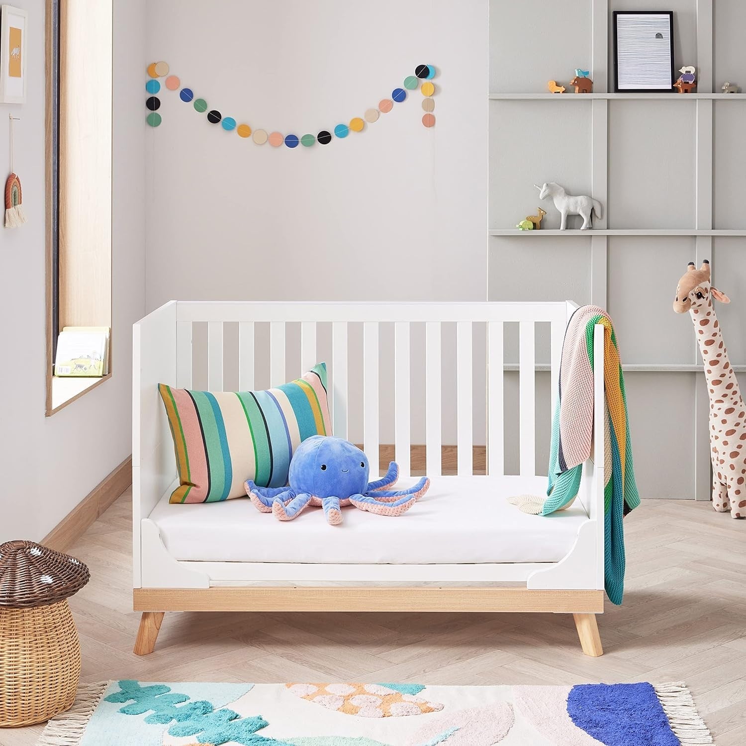 Convertible White Baby Cot Bed 3 Height Adjustable Toddler Bed 125x66x89 cm