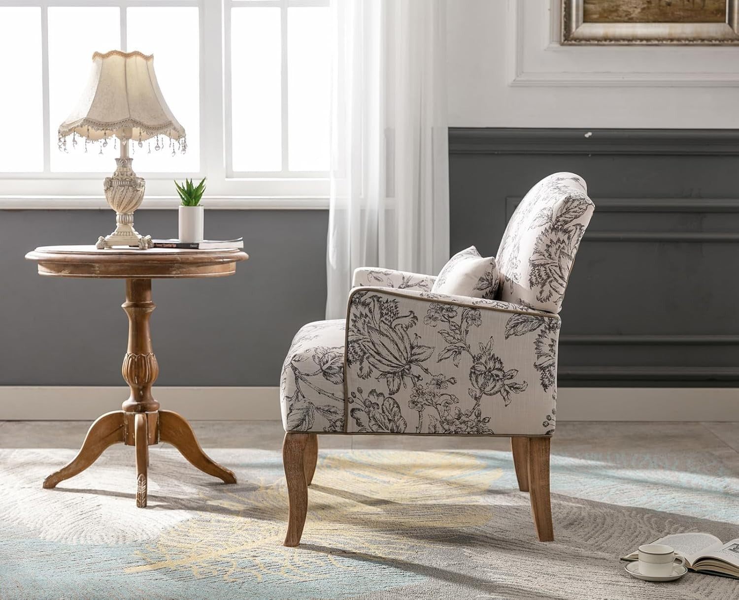 Retro Linen Armchair with Solid Wood Legs | Elegant Floral Accent Chair