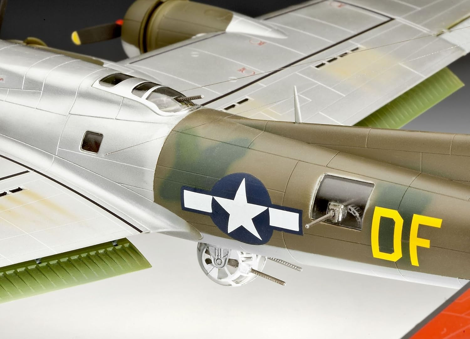 1:72 B-17G Flying Fortress WWII Bomber Model Kit – 237pcs Aircraft Build