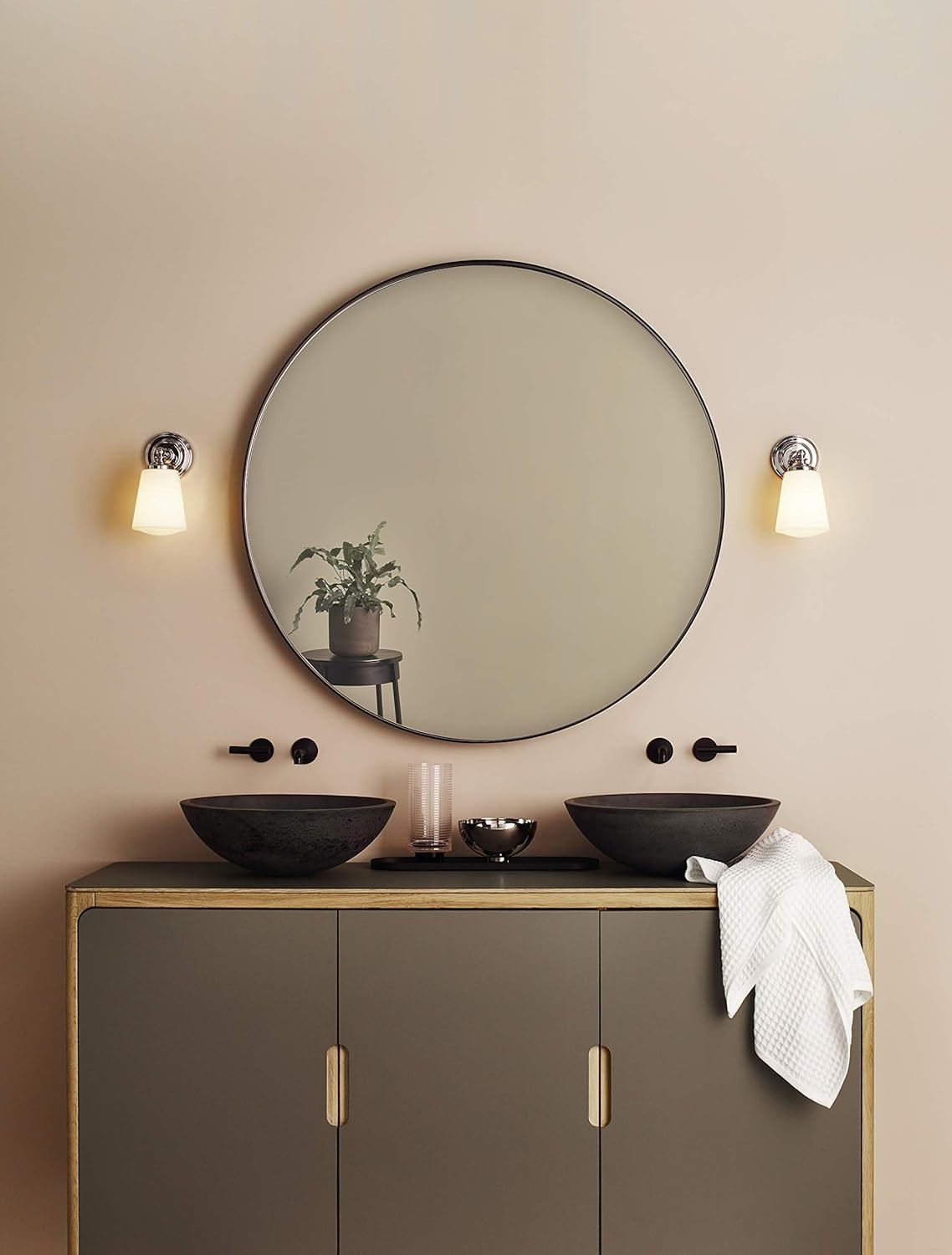 Polished Chrome Bathroom Wall Light Sconce | Dimmable E14 LED Fixture