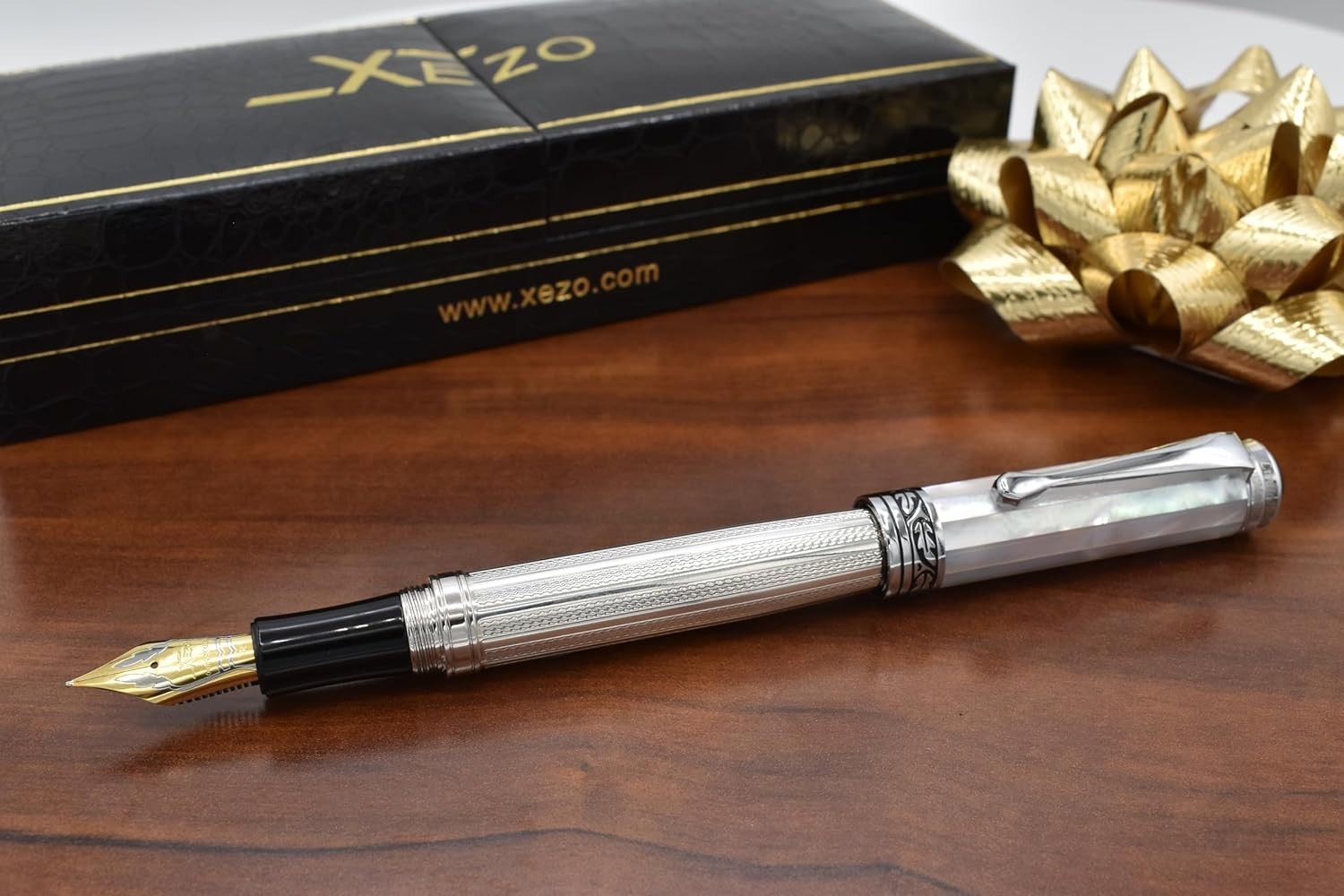 Luxury White Mother of Pearl Fountain Pen Medium-Fine Nib Refillable 148mm
