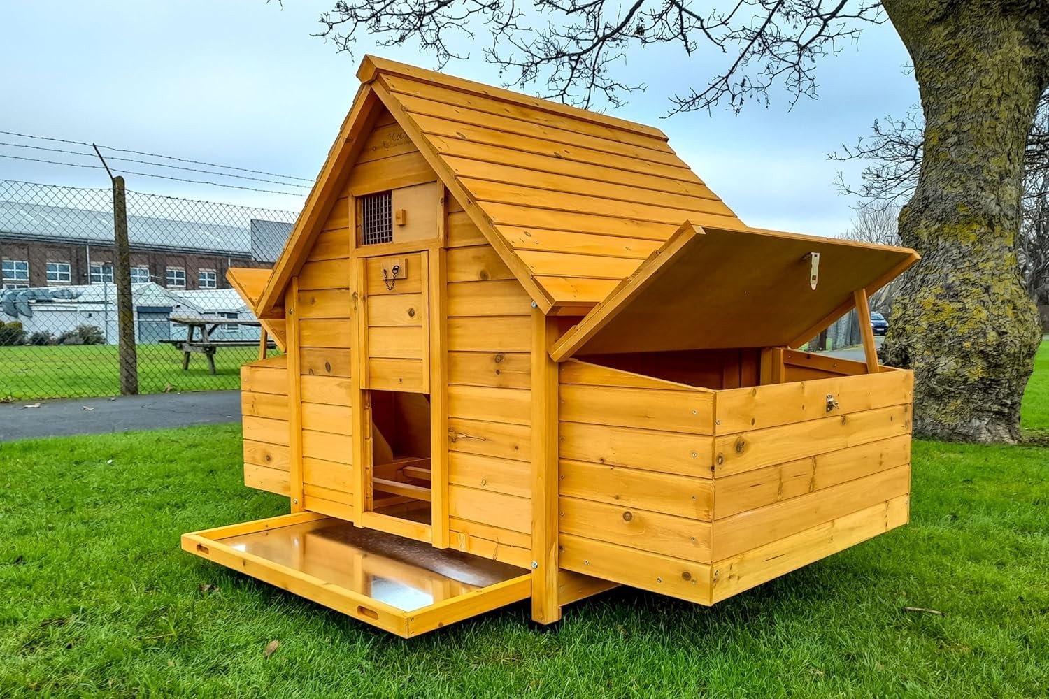 Large Wooden Chicken Coop with 6 Nest Boxes Auto Door Ready 6–10 Hens