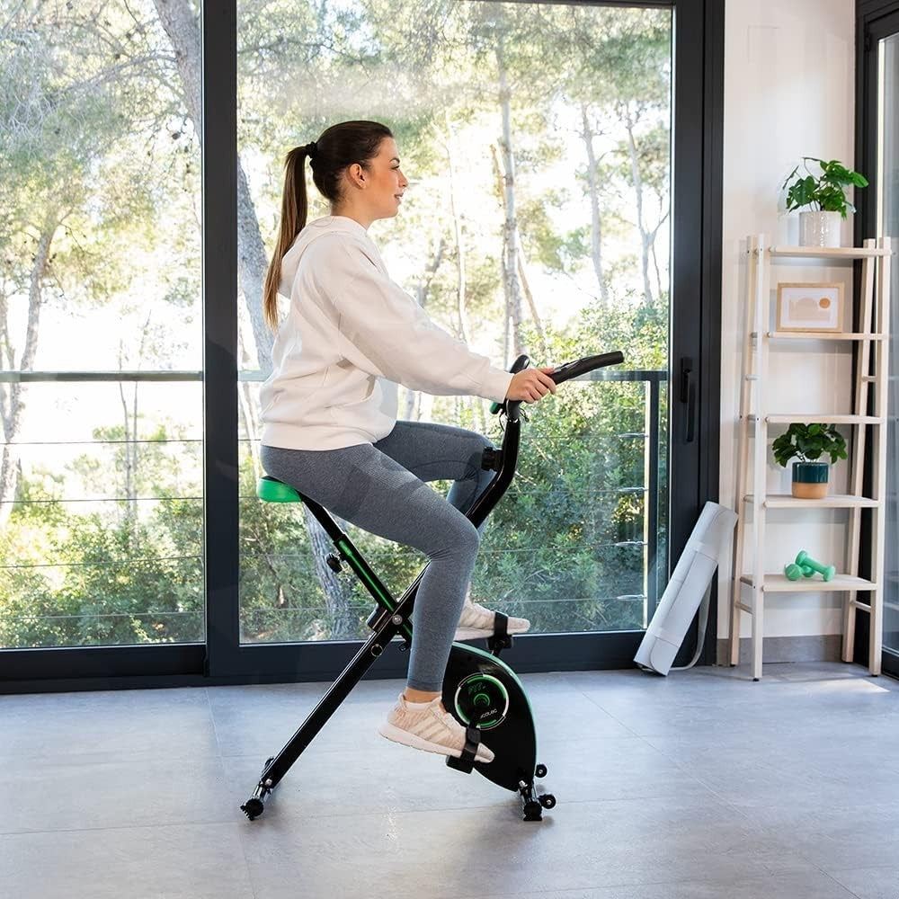 Foldable Magnetic Exercise Bike Pulse Sensors & 8 Resistance Levels