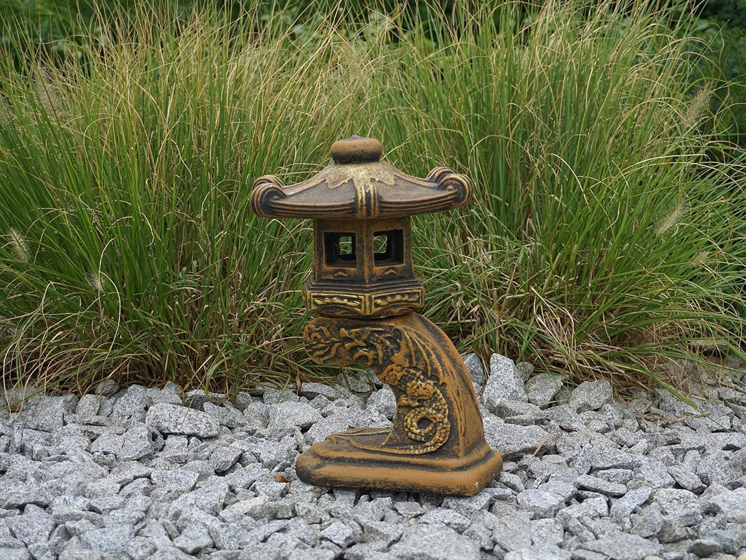 Tendril Japanese Stone Lantern 32 cm – White Frostproof Garden Decor
