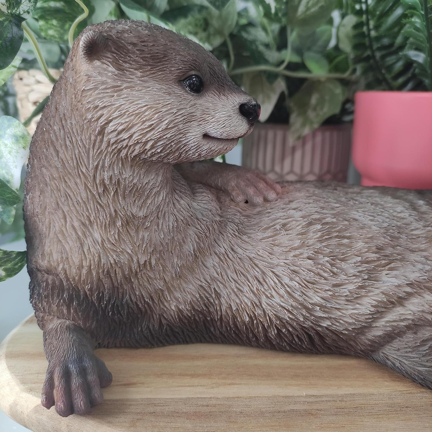 Realistic Laying Otter Garden Ornament Resin 30cm Wildlife Outdoor Decor