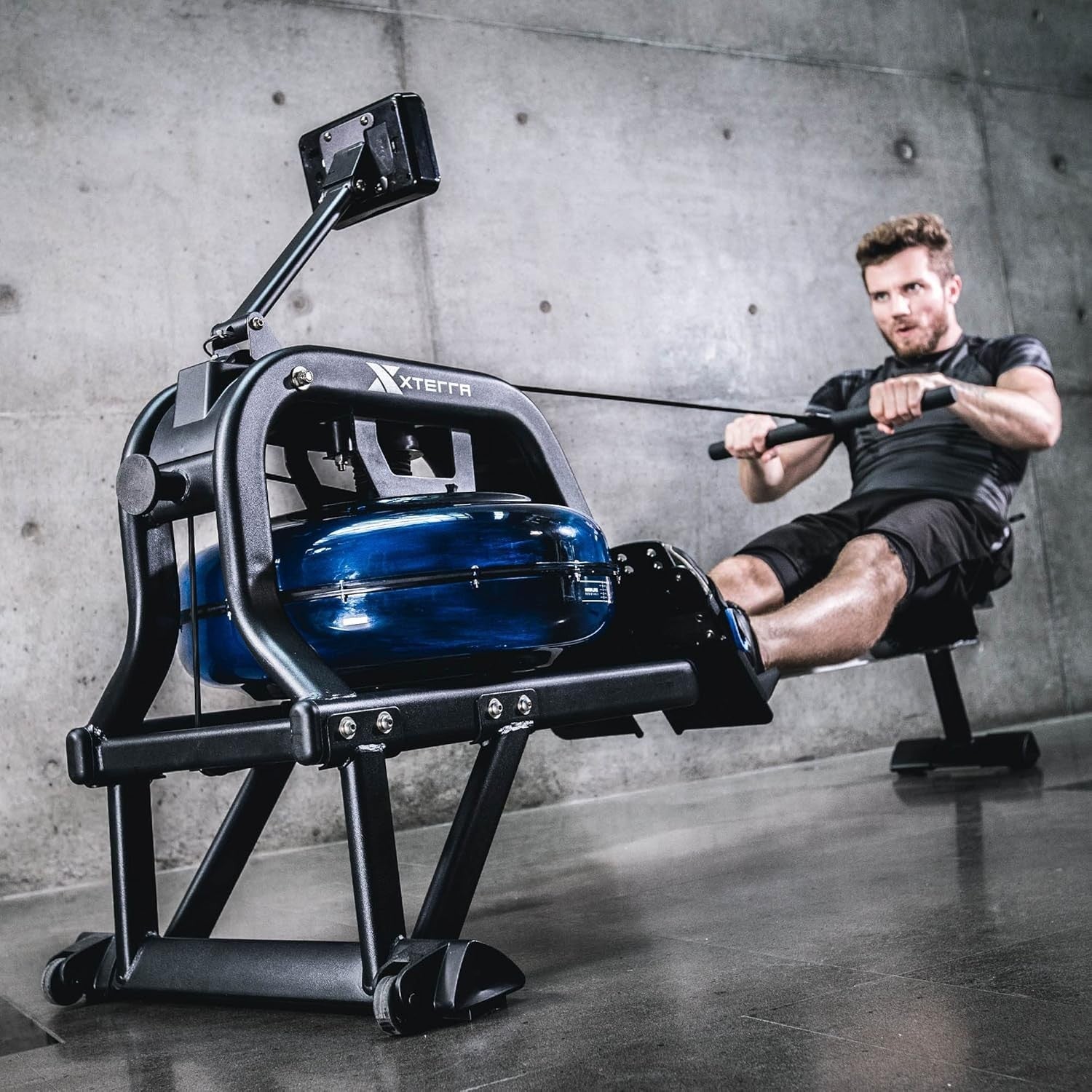Water Rowing Machine Ergonomic Anti-Slip Adjustable Resistance LCD Rower 136KG