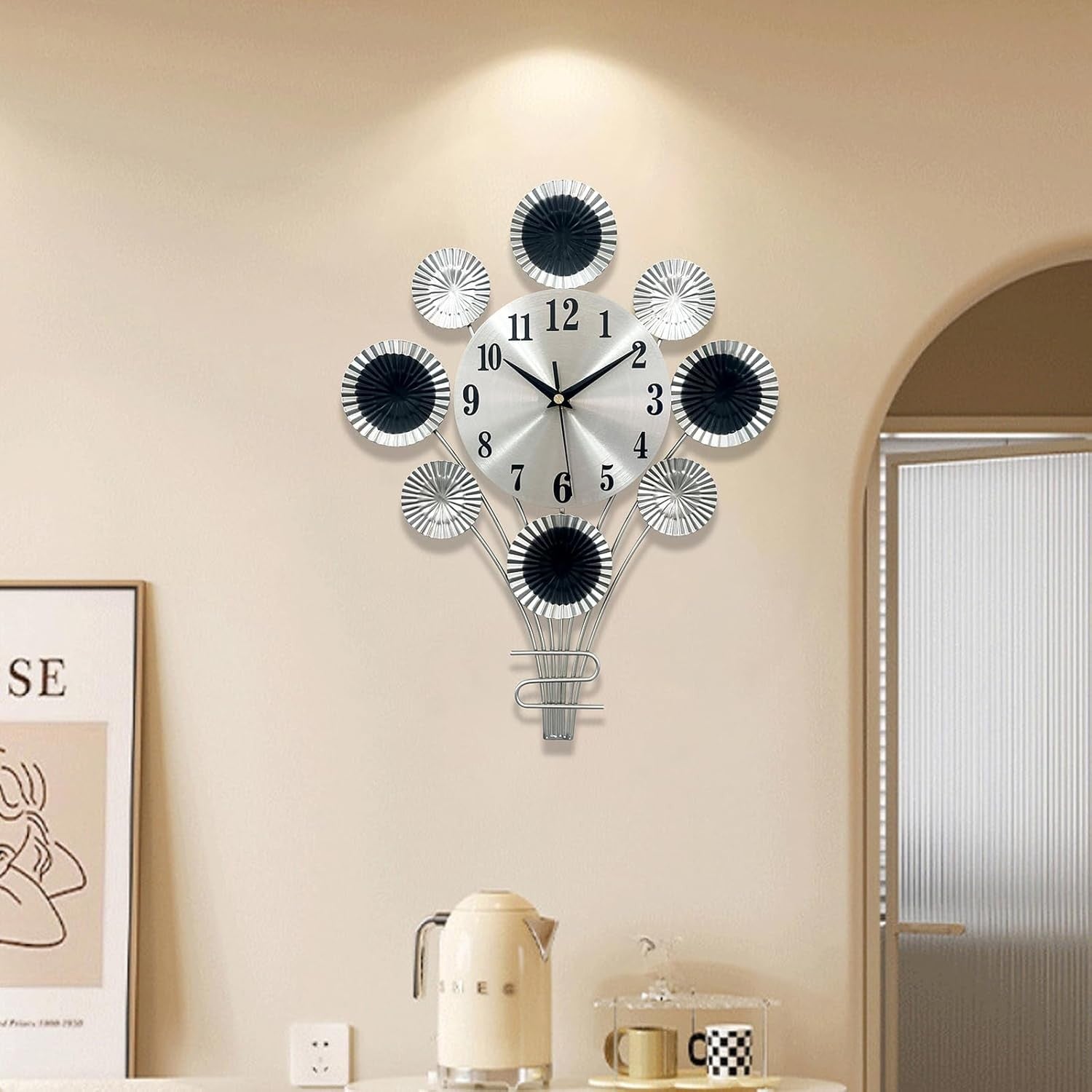 32cm Silver 3D Balloon Wall Clock Modern Silent Non-Ticking Quartz Art Décor