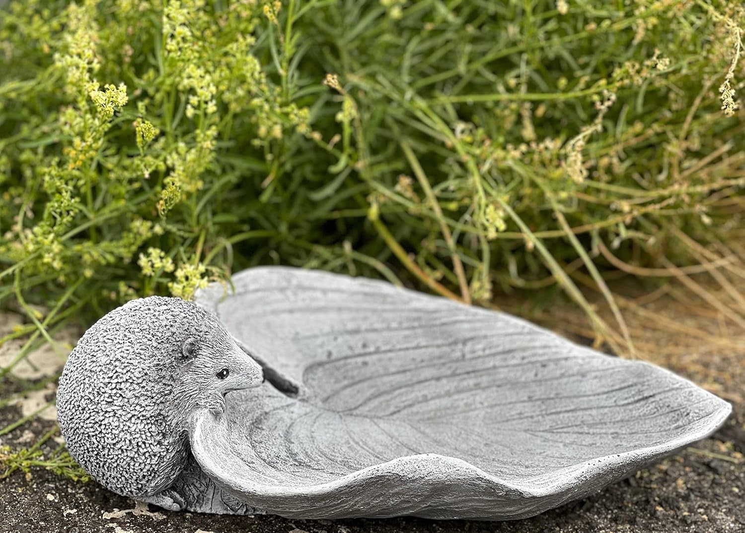 Hedgehog Leaf Stone Bird Bath Outdoor Garden Ornament Frost-Proof