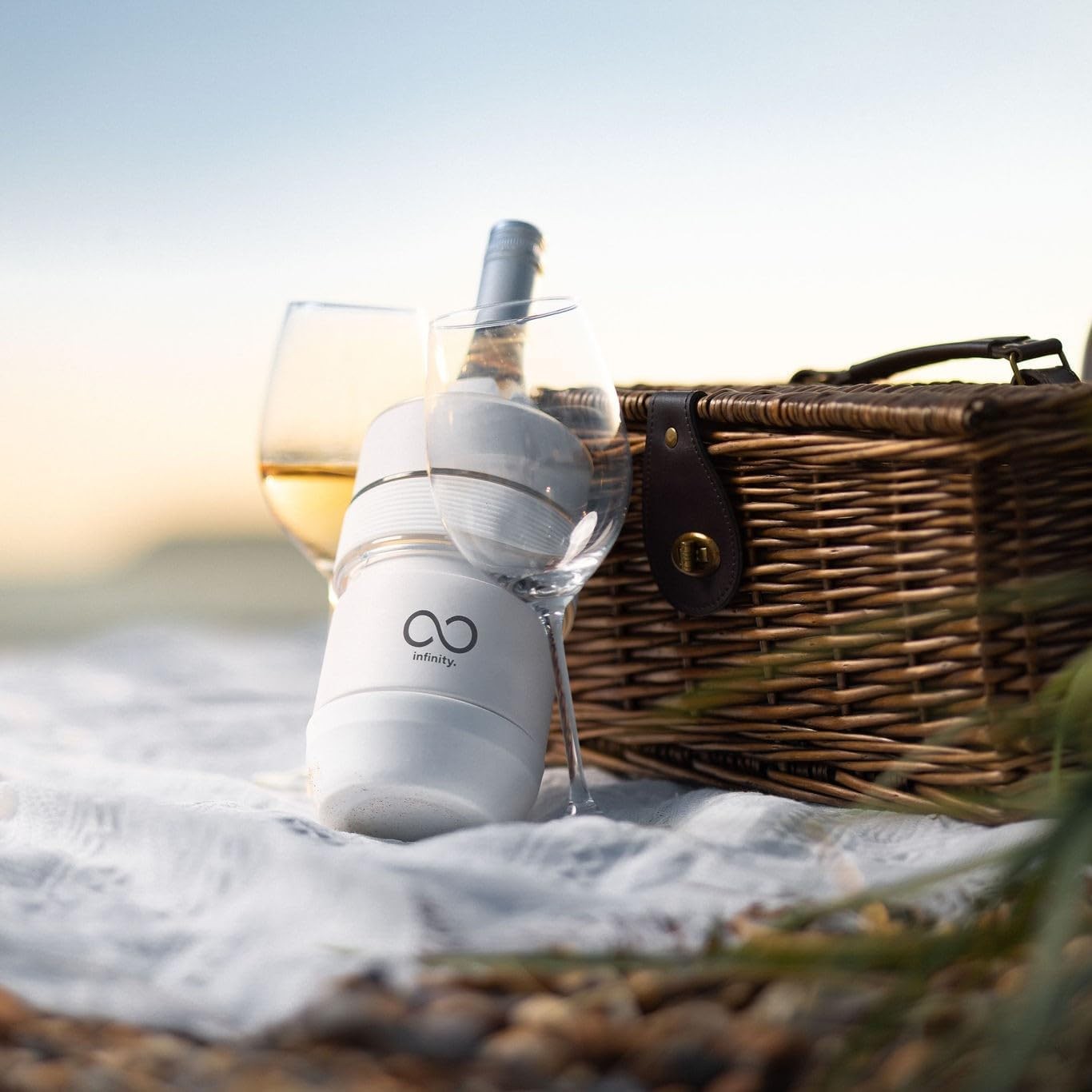 Wine Bottle Cooler Sleeve Adjustable Vacuum Insulated Chill Holder