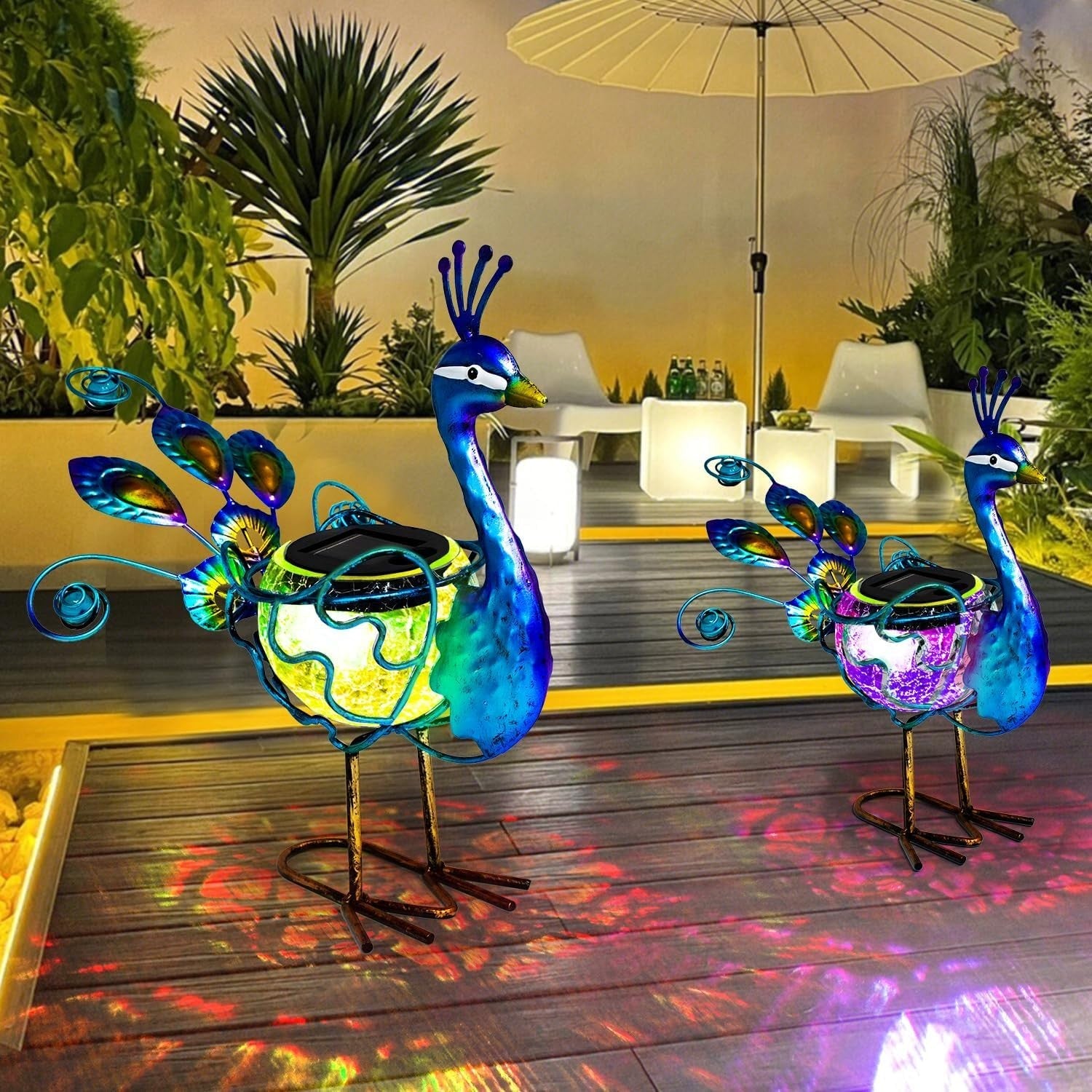 Solar Peacock Light Outdoor LED Garden Statue Metal Glass Yard Art Ornament