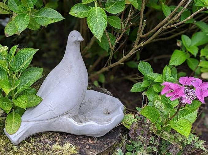 Cast Stone Pigeon Birdbath & Feeder – Handcrafted Garden Ornament Sculpture