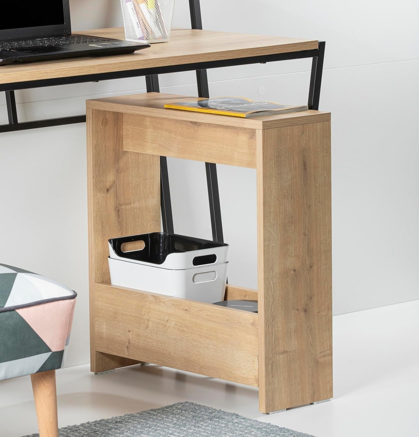 Oak Side Table with Magazine Rack – Space-Saving Storage & Stylish Finish