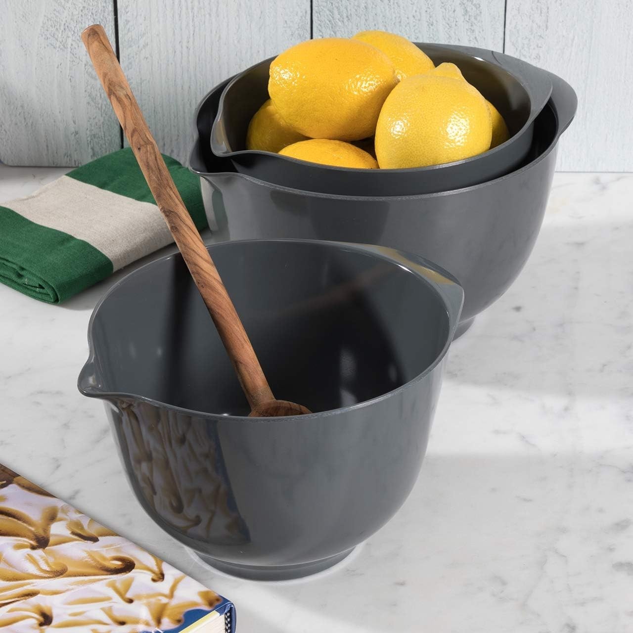 2L Gray Mixing Bowl – Non-Slip, BPA-Free, Dishwasher Safe, Heat Resistant